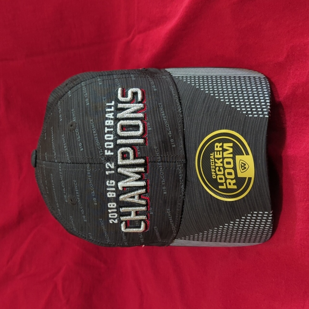 OU Sooners Big 12 Football Champions 2018 Locker Room Hat. New condition!